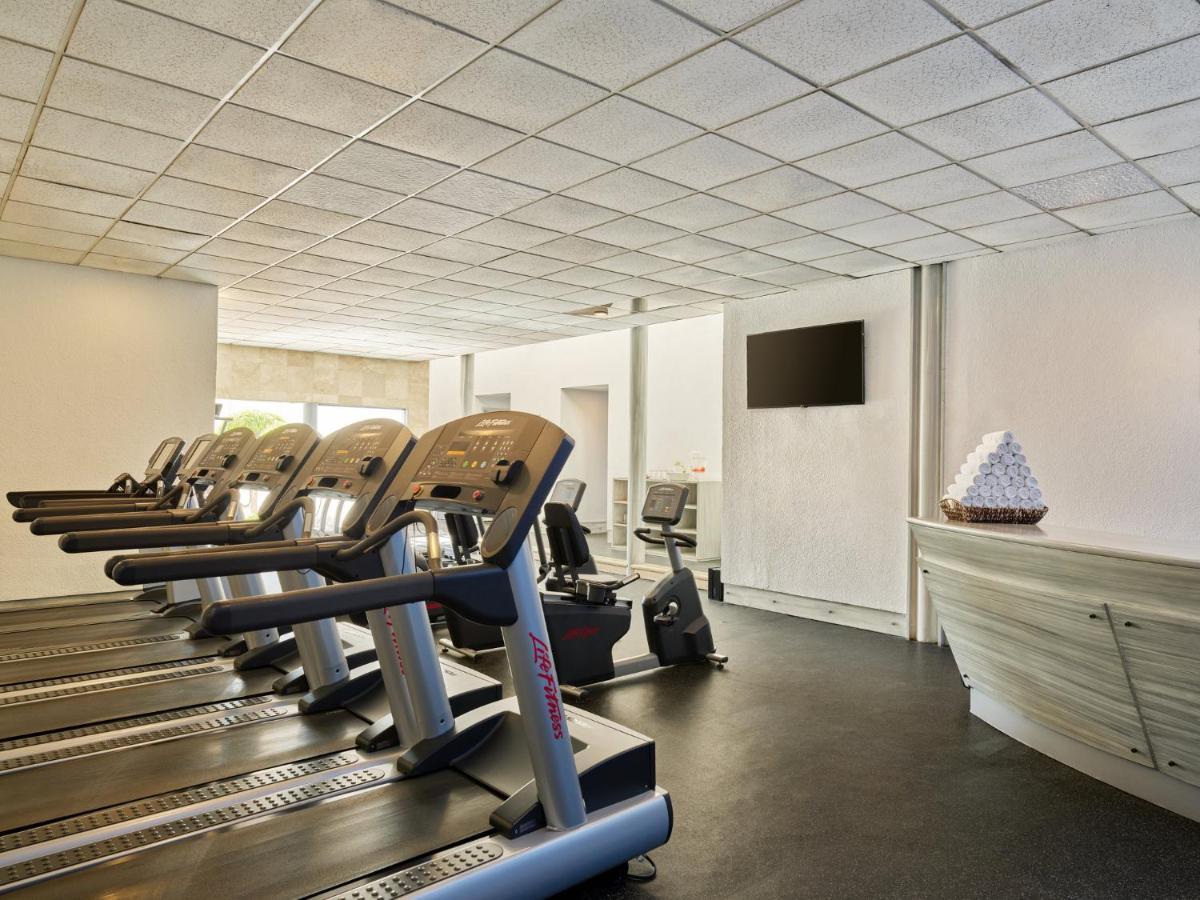 فندق فييستا أمريكانا ريفورما مدينة مكسيكو المظهر الخارجي الصورة The gym at the hotel