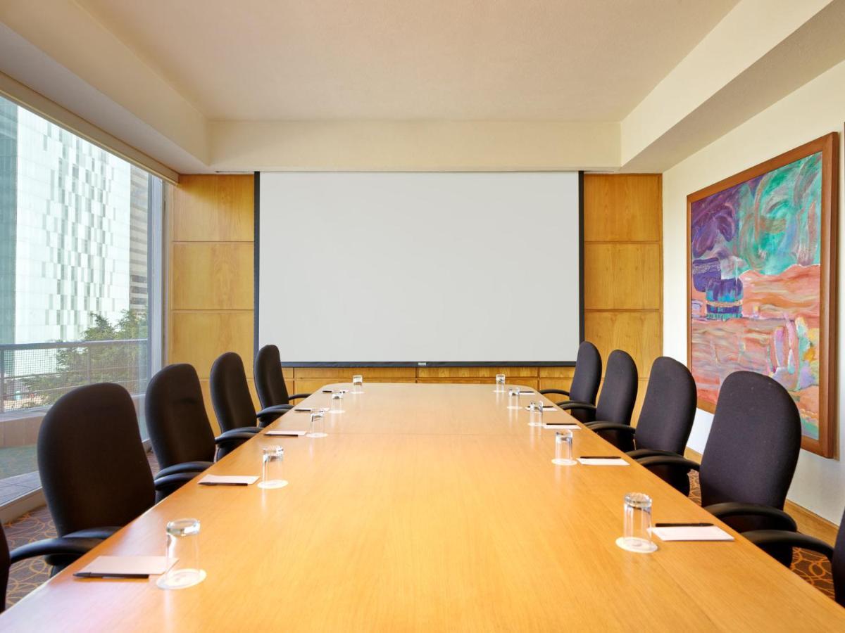 فندق فييستا أمريكانا ريفورما مدينة مكسيكو المظهر الخارجي الصورة A boardroom at a hotel