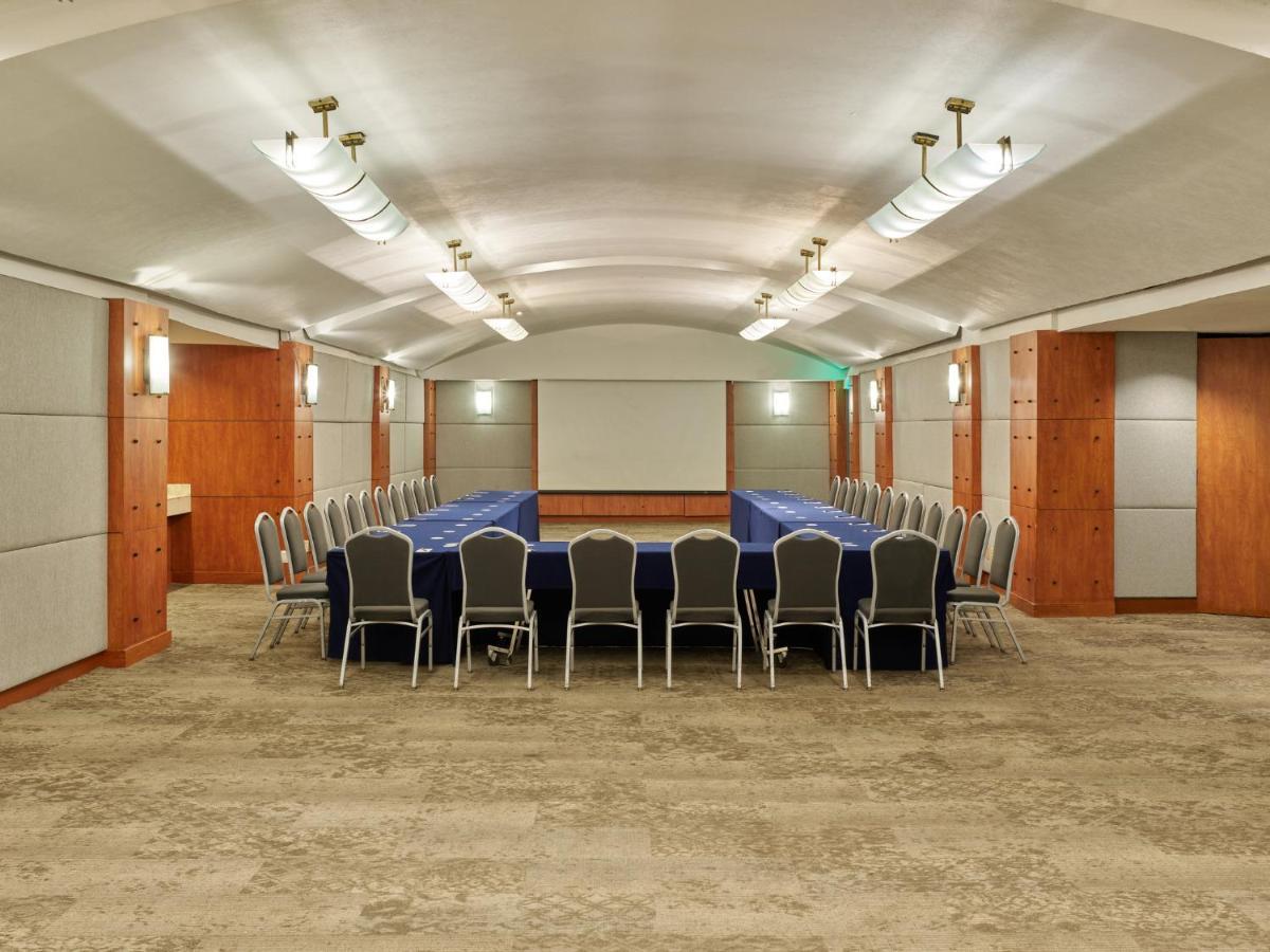 فندق فييستا أمريكانا ريفورما مدينة مكسيكو المظهر الخارجي الصورة The meeting room of the European Economic and Social Committee